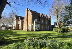 Photo 13- click for photo gallery